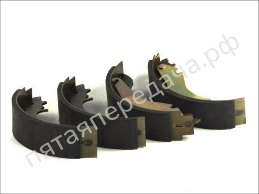 Комплект тормозных колодок c0m010abe - c0m010abe