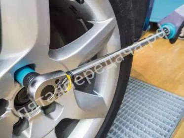 Ключ динамометрический с трещеткой - 51232CT