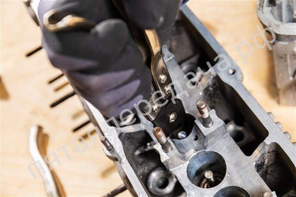 Щипцы для снятия сальников клапанов - 7915